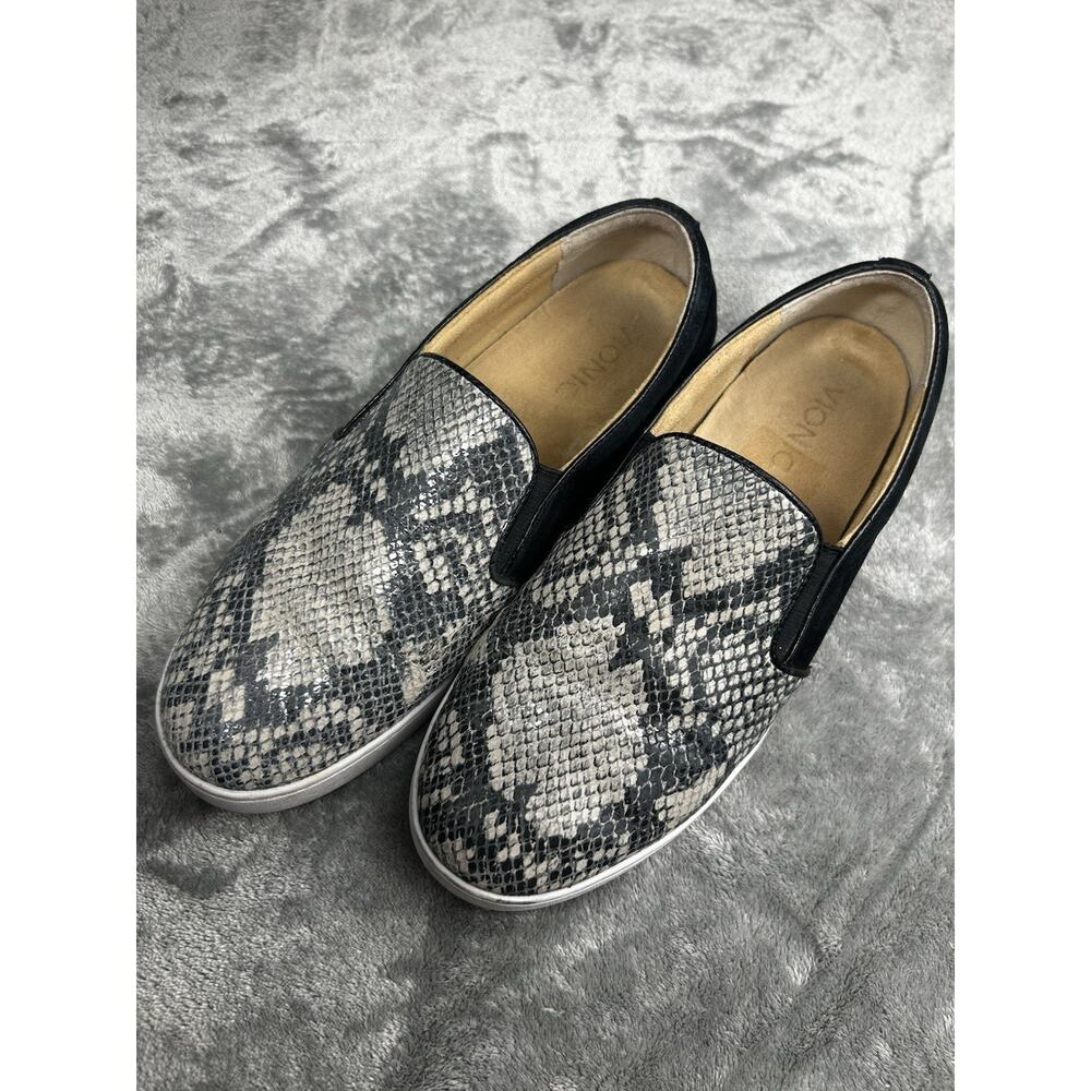 Vionic Sneaker Leather Snake‎ Print Black Slip On Casual Classy Comfort Size 8